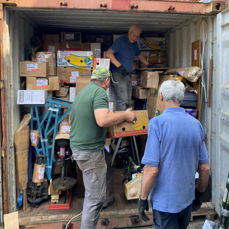 Stepan carrying box